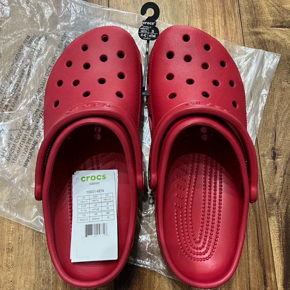 NWT flame red crocs🔥